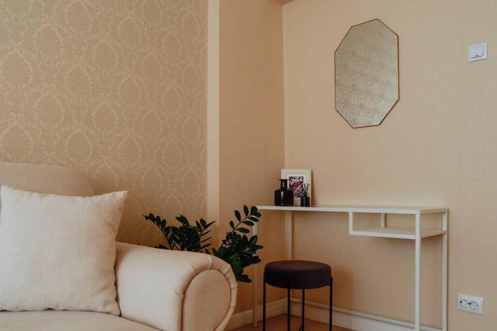 Elegant Vibes Apartment Next To Obor Market Bucureşti Ngoại thất bức ảnh