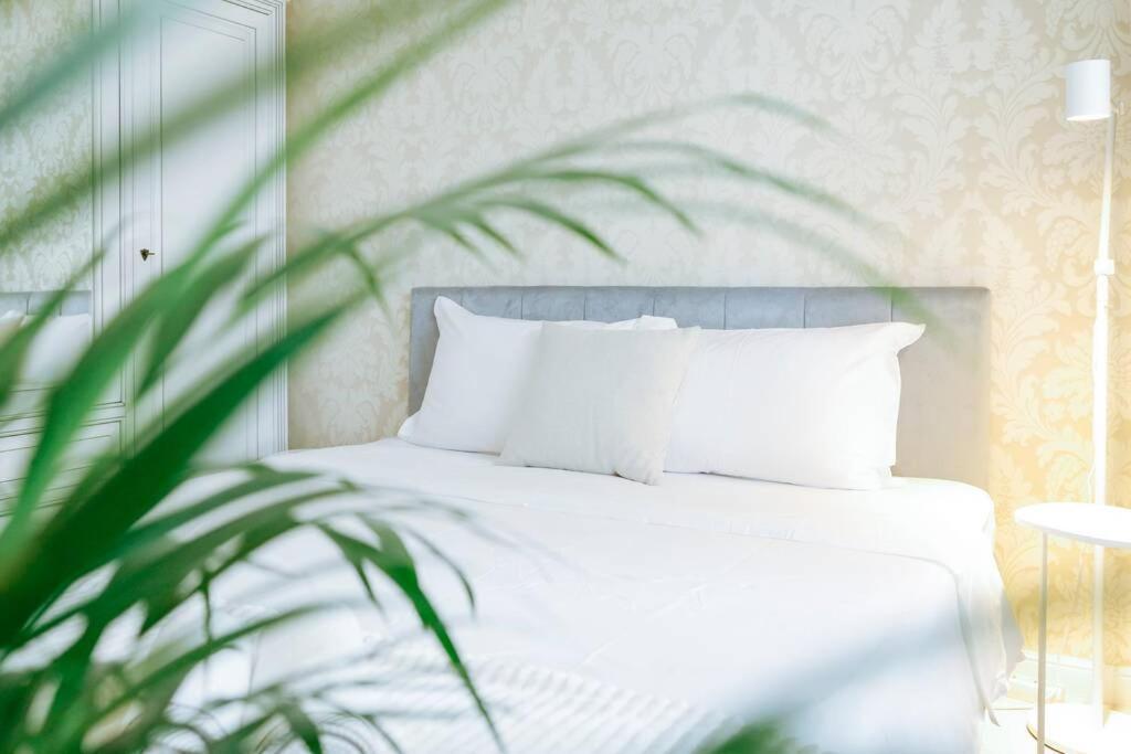 Elegant Vibes Apartment Next To Obor Market Bucureşti Ngoại thất bức ảnh